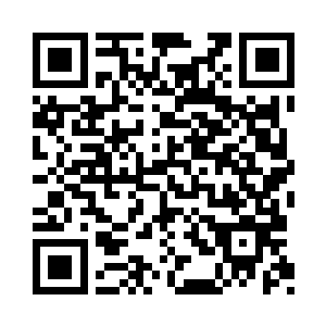 在众人面前秀了一下他脸上充满怨念的病容二维码生成