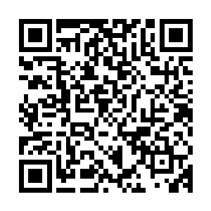 在其周围竟然有着上百道无形的刀芒仿佛有生命般正在注视着他二维码生成