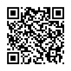 在刚才那些混混们迎向萧易的时候二维码生成