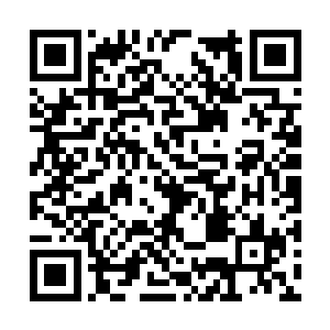 在华夏这种黄皮肤黑眼睛黑头发的国度显得很扎眼二维码生成