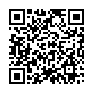 在原本光洁娇美的面容上显得格外醒目二维码生成