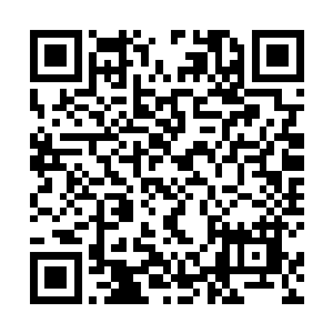 在夜晚第三个太阳和第一个月亮交错着擦肩而过的时候二维码生成