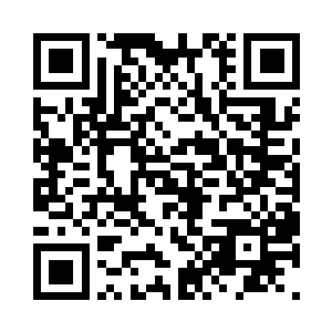 在尸体四周更是放着各种各样的陪葬品二维码生成