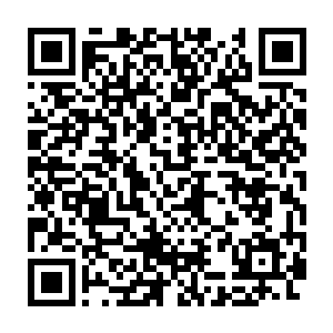 在巫城聚会中埋伏的细作早已把聚会中发生的点点滴滴给告诉了他二维码生成