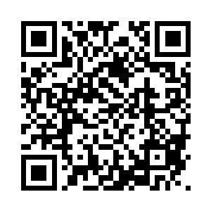 在手指触碰到这管黑黢黢的杀戮神器的瞬间二维码生成