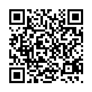 在把那种眼神投向一个男人的那一刻二维码生成