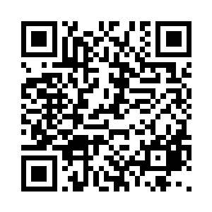 在支离破碎的超巨型炼器炉残骸之间二维码生成