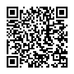 在新书页里仿造一枚小的山寨品……当威能差的极远二维码生成