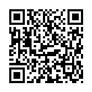 在旗舰之上战斗的那个海盗首领模样的人物二维码生成