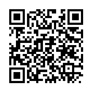 在机甲的驾驶舱上有一个巨大的闪电符号二维码生成