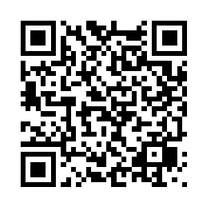 在林飞舞出的大片刀光之中游走着二维码生成