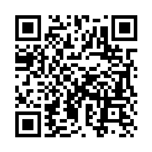 在棱角分明的脸上洒下长长的阴影二维码生成