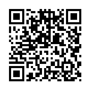 在没有包裹纱布的位置轻轻的按摩着二维码生成