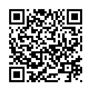 在熔浆湖面让出了一条笔直的通道二维码生成