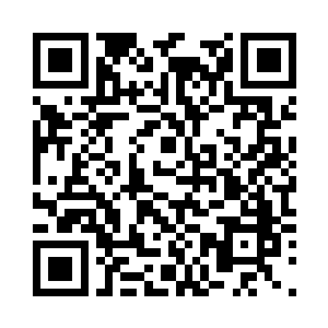 在秦方出现在孙队长他们眼中的时候二维码生成