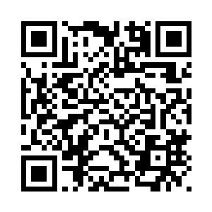 在空中画出了一道近乎完美的弧线二维码生成