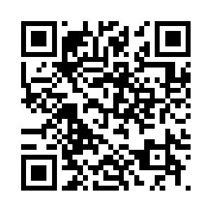 在自己普通的左臂上轻轻切割了一下二维码生成