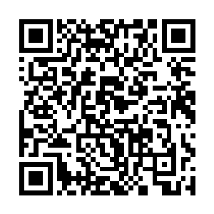 在葱绿和服女子嫉恨又参杂着幸灾乐祸情绪的眼神中二维码生成