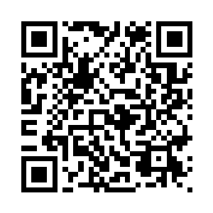 在蒙塔埃利斯的一个华丽的房间里二维码生成