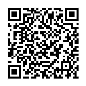 在身体外形成一道防御抵挡迎面射来的盾牌碎片二维码生成