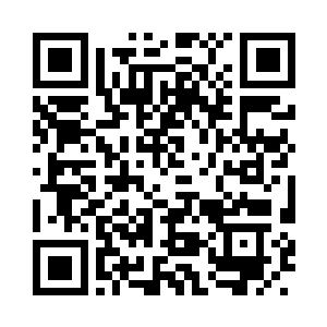 在车头里吓得脸色惨白的司机连忙点头二维码生成