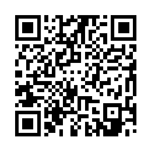 在这三名有角少年抬着木盆重新跳上看台后二维码生成