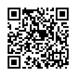 在这个杂乱不堪的小巷子里靠墙蹲了下来二维码生成