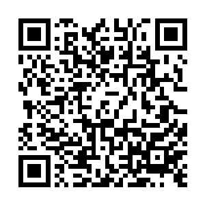 地位和贫富的差距让她们对自己的现状产生了浓烈的不满二维码生成