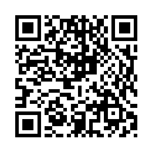 场外的人们早已经被怒火冲晕了头脑二维码生成