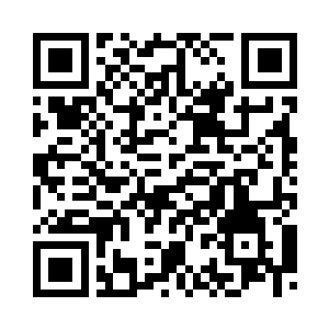 坐到车上赶往冷小野住的公寓小区二维码生成