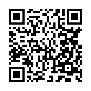 坐在客厅里百无聊赖的玩弄着手中匕首二维码生成