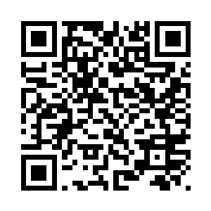 坐在距离方才谈话的那几人不远处二维码生成