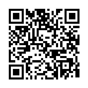 坐着的士副驾驶位置从的士后视镜里我看到二维码生成