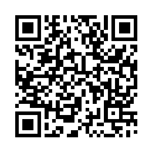 坚硬的鞋口粗鲁地戳着她脚上的血泡二维码生成