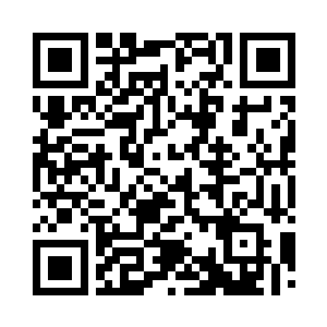 坦克走到墨菲斯身边查看墨菲斯的情况二维码生成