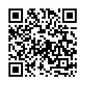 垂在身侧的手指轻轻地捏着相机的带子二维码生成