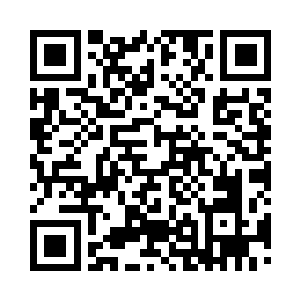 城墙上数万大军自然一片片的跪了下去二维码生成