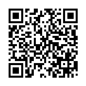 城墙在大木桩接连不断的猛烈撞击下二维码生成