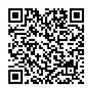 城门口的吴道明还没来得及做出反应就看见光影一闪二维码生成