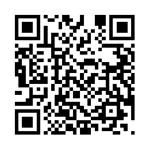 塞进俩人之后就很难再摆上一台摄影机二维码生成