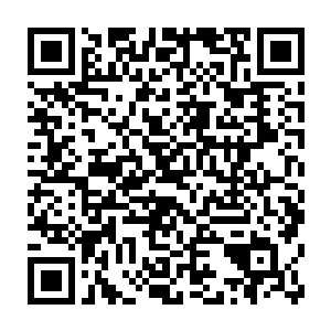 墨啸云实在不明白自己这位从前总是高高在上的母妃到底是在干什么二维码生成