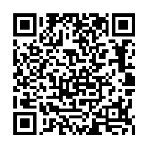 处在裂缝边线的一栋大楼甚至瞬间就泯灭了一层二维码生成