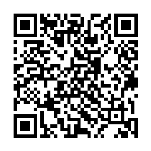 复仇者号距离那些落水的人和救生艇相距也就是三四百米二维码生成