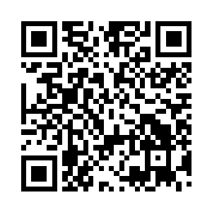 夏云杰看着看起来人模狗样的小赵和小孟二维码生成