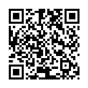 夏云杰见胡梅英被那位杨总给训斥得眼眶发红二维码生成