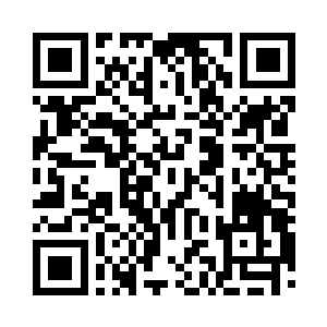 夏天的手快速的在周围的玉石上滑了一圈二维码生成