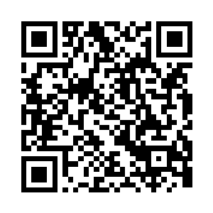 夏天的身体瞬间出现在白衣老者的身边二维码生成