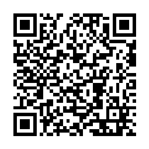 夕阳在笑容中看着那位有着大能力却很少显现的青年二维码生成