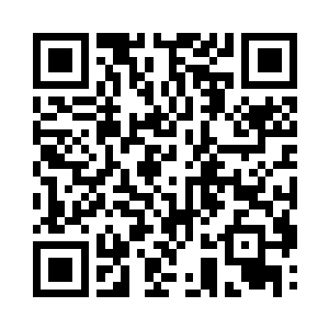 外盟的老盟子继续排着队伍走到广场中央测试二维码生成