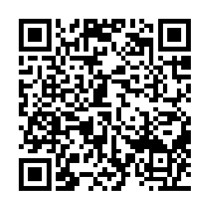 多萌多软的妹子抄家伙砍人的时候也带着一鼻子铁锈味儿二维码生成